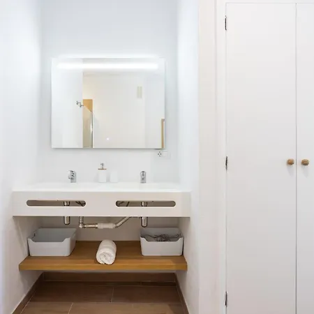Home2Book Stylish & Luminous Apt Santa Cruz Center Buitenkant foto