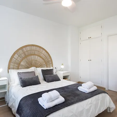 Home2Book Stylish & Luminous Apt Santa Cruz Center Buitenkant foto